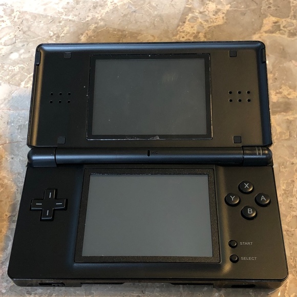 Nintendo DS Lite Pokemon Black Limited Edition Palkia Dialga - Picture 4 of 4